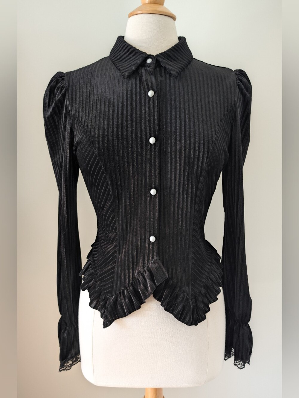Romwe black ribbed velvet blouse lace-up back lace cuffs MEDIUM victorian goth